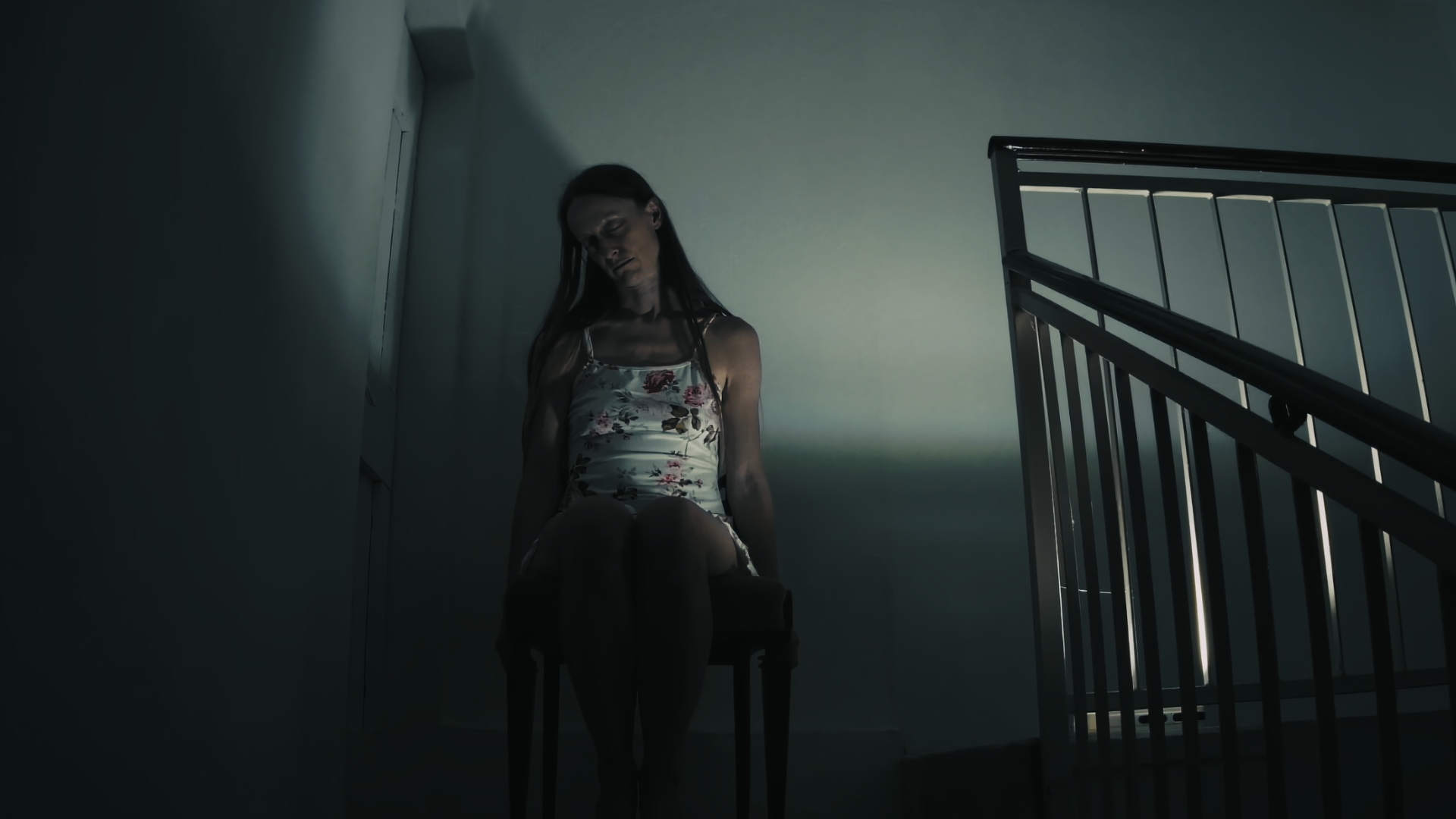 Copertina: None: il thriller psicologico delle 3:17 su Lumen TV