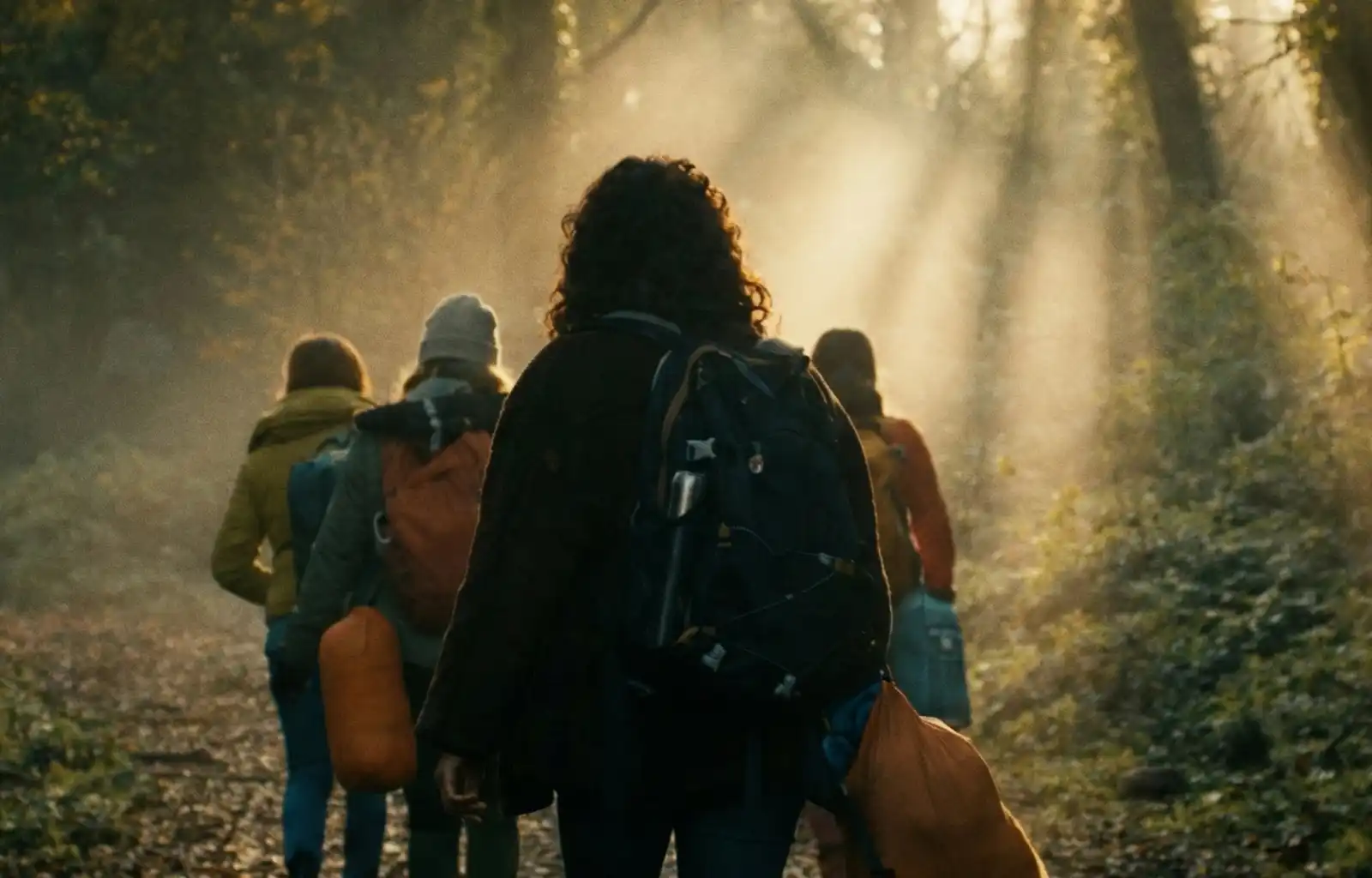 Copertina: L'isolamento che divora: quando la sicurezza diventa una prigione mentale.
